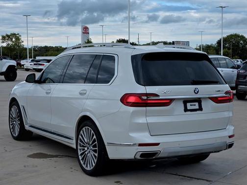 2019 BMW X7 xDrive40i