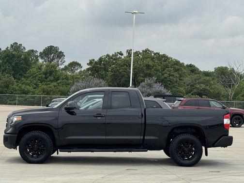 Midnight Black Metallic 2020 Toyota Tundra SR
