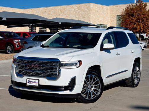2023 GMC Acadia Denali