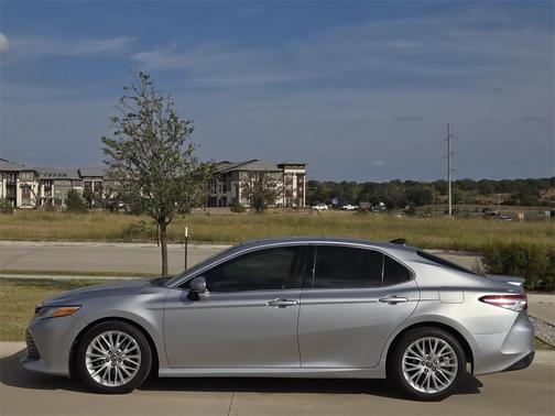 2018 Toyota Camry XLE