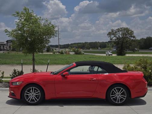 2017 Ford Mustang EcoBoost Premium