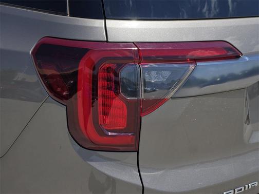 2023 GMC Acadia AWD AT4