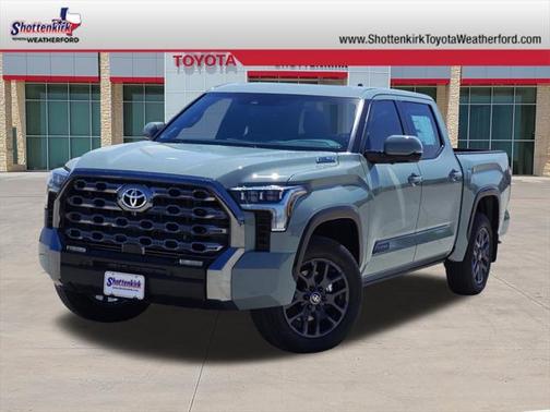 2025 Toyota Tundra Hybrid Platinum