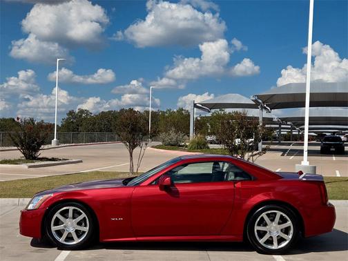 2005 Cadillac XLR Base