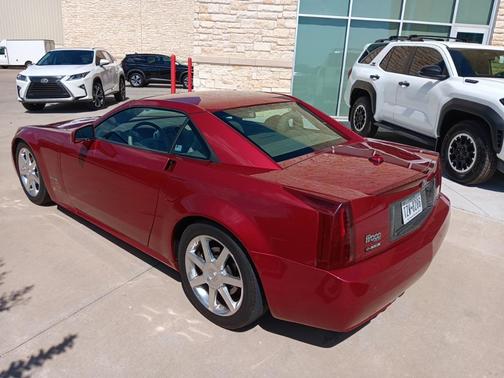 2005 Cadillac XLR Base