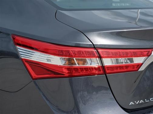2013 Toyota Avalon XLE