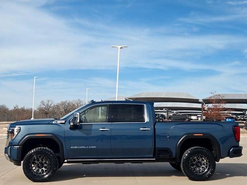 2025 GMC Sierra 2500 Denali