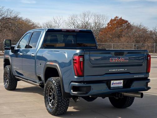 2025 GMC Sierra 2500 Denali