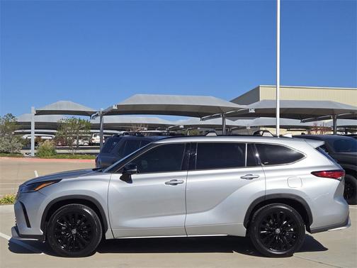 2023 Toyota Highlander XSE