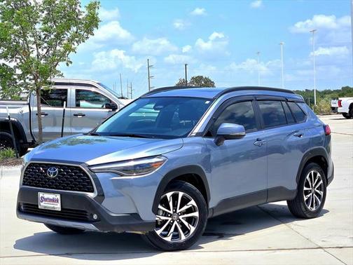 2023 Toyota Corolla Cross XLE