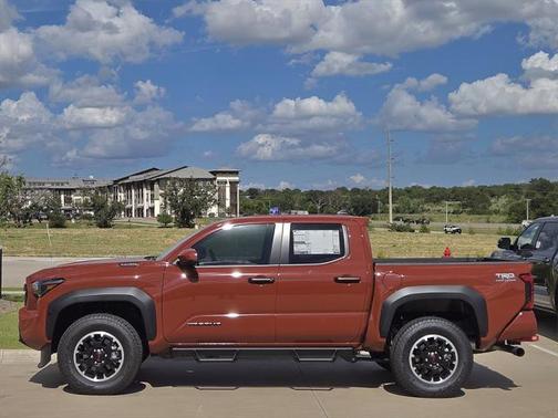 2025 Toyota Tacoma TRD Off Road