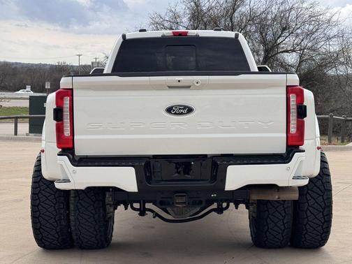 2024 Ford F-450 Lariat