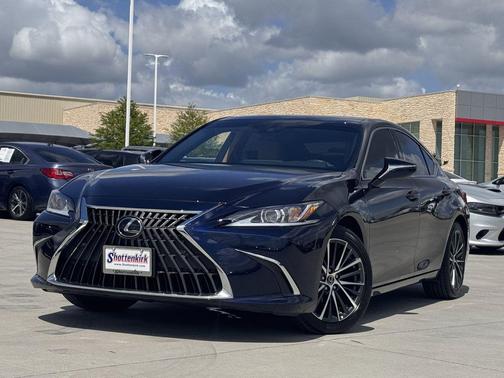 Mica 2025 Lexus ES 350 Base