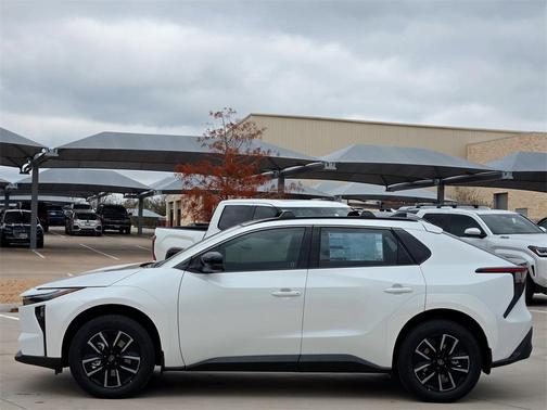 2026 Toyota bZ XLE Plus