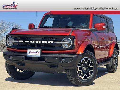2024 Ford Bronco Outer Banks