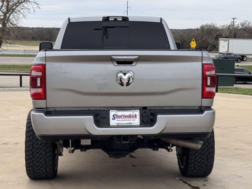 2024 RAM 2500 Laramie Crew Cab 4x4 6'4' Box