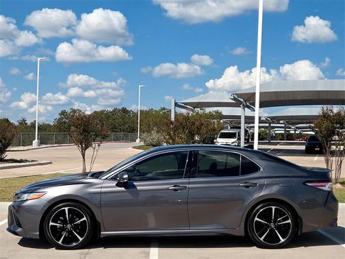 2020 Toyota Camry XSE