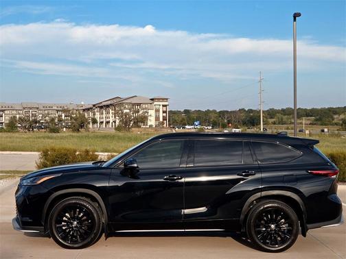 2024 Toyota Highlander XSE