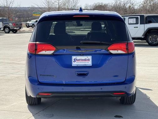 2018 Chrysler Pacifica Touring Plus