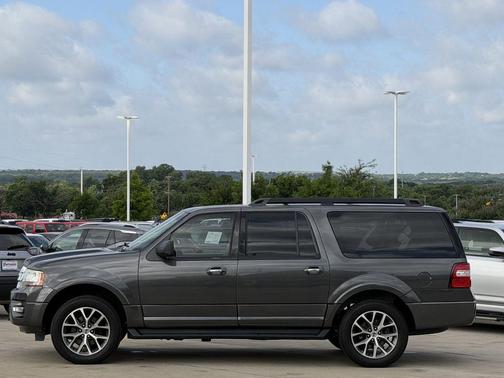 Magnetic 2017 Ford Expedition EL XLT