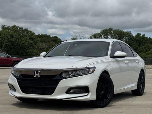 Platinum White Pearl 2019 Honda Accord Sport 2.0T