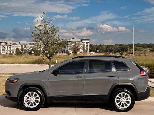 2022 Jeep Cherokee Latitude Lux