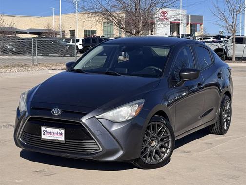 2017 Toyota Yaris iA Base