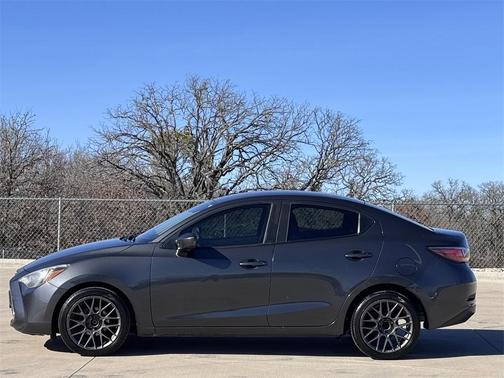 2017 Toyota Yaris iA Base