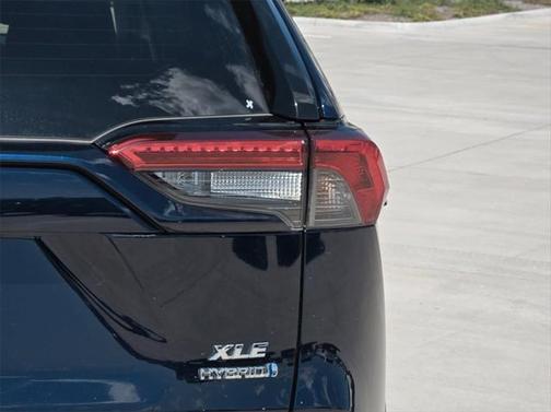 2023 Toyota RAV4 Hybrid XLE Premium