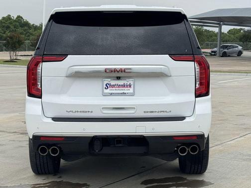 Summit White 2023 GMC Yukon Denali