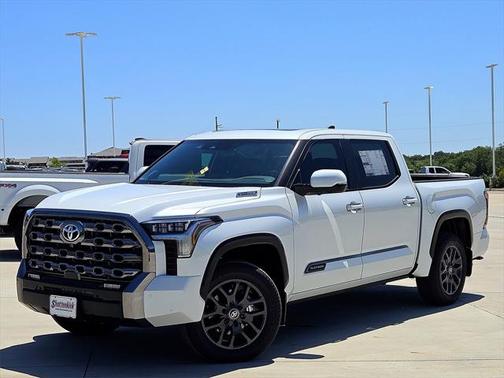 2025 Toyota Tundra Hybrid Platinum