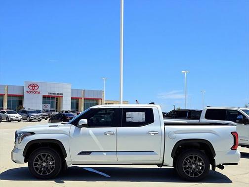 2025 Toyota Tundra Hybrid Platinum