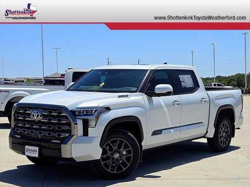 2025 Toyota Tundra Hybrid Platinum