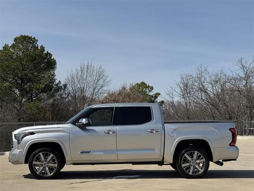 2023 Toyota Tundra Hybrid Capstone