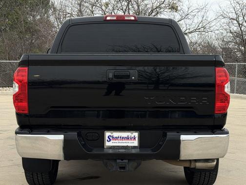 2015 Toyota Tundra SR5