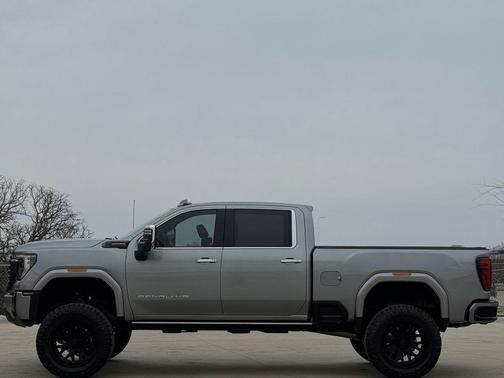 2024 GMC Sierra 2500 Denali Ultimate