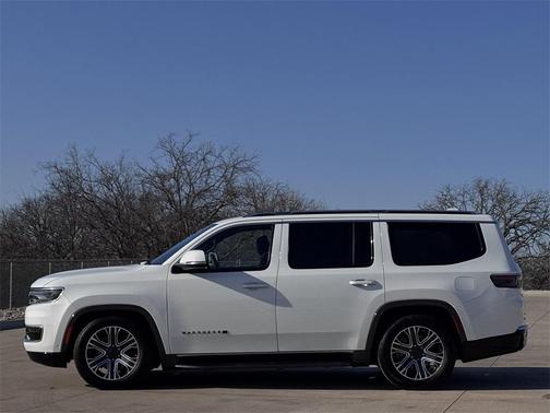 2022 Jeep Wagoneer Series III 4x4