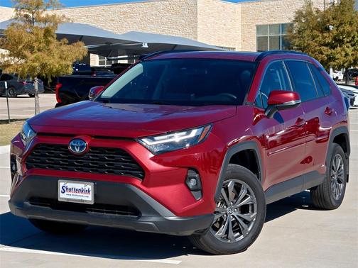 2024 Toyota RAV4 Hybrid XLE Premium