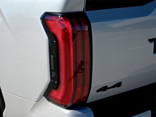 2025 Toyota Tundra Hybrid Platinum