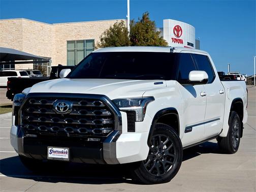 2025 Toyota Tundra Hybrid Platinum