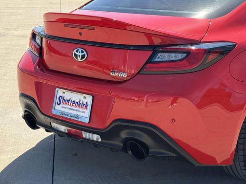 2025 Toyota GR86 Premium