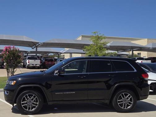2019 Jeep Grand Cherokee Laredo