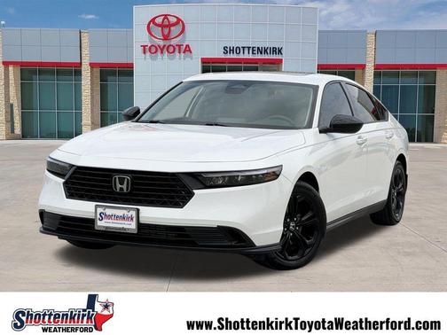 Platinum White Pearl 2025 Honda Accord SE