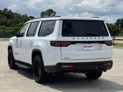 Bright White Clearcoat 2023 Jeep Wagoneer Series II Carbide 4x4