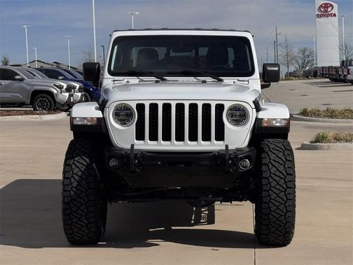 2021 Jeep Gladiator Sport