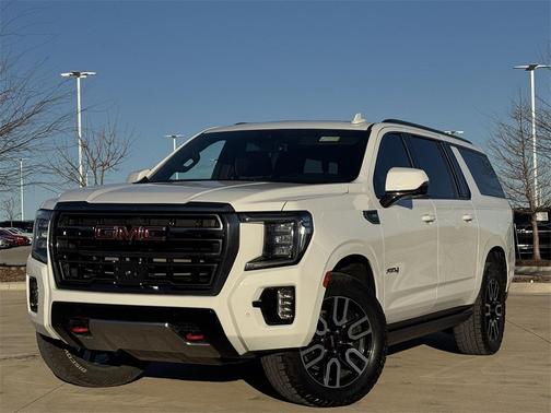 2023 GMC Yukon XL 4WD AT4