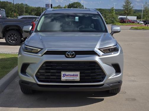 2025 Toyota Grand Highlander Hybrid XLE