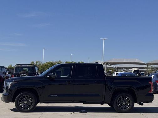 Midnight Black Metallic 2024 Toyota Tundra Platinum