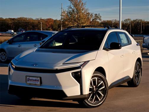 2026 Toyota bZ XLE Plus