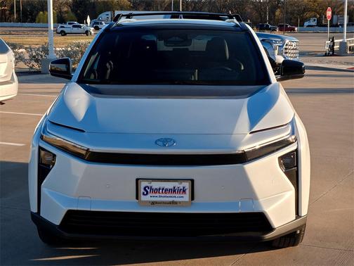 2026 Toyota bZ XLE Plus
